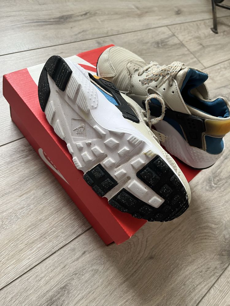 Кроссовки  Nike Huarache run gs 36 размер