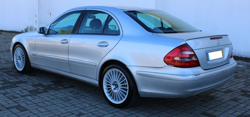 Mercedes-Benz E220 CDI ELEGANCE W211