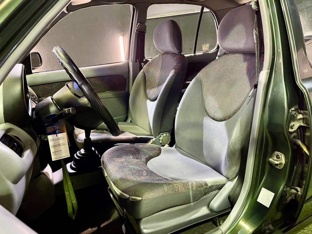 Nissan Micra 1.0i