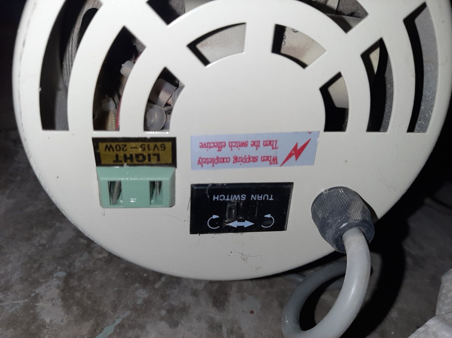 Электродвигатель для швейной машинки.
FDM 400W 2P 220