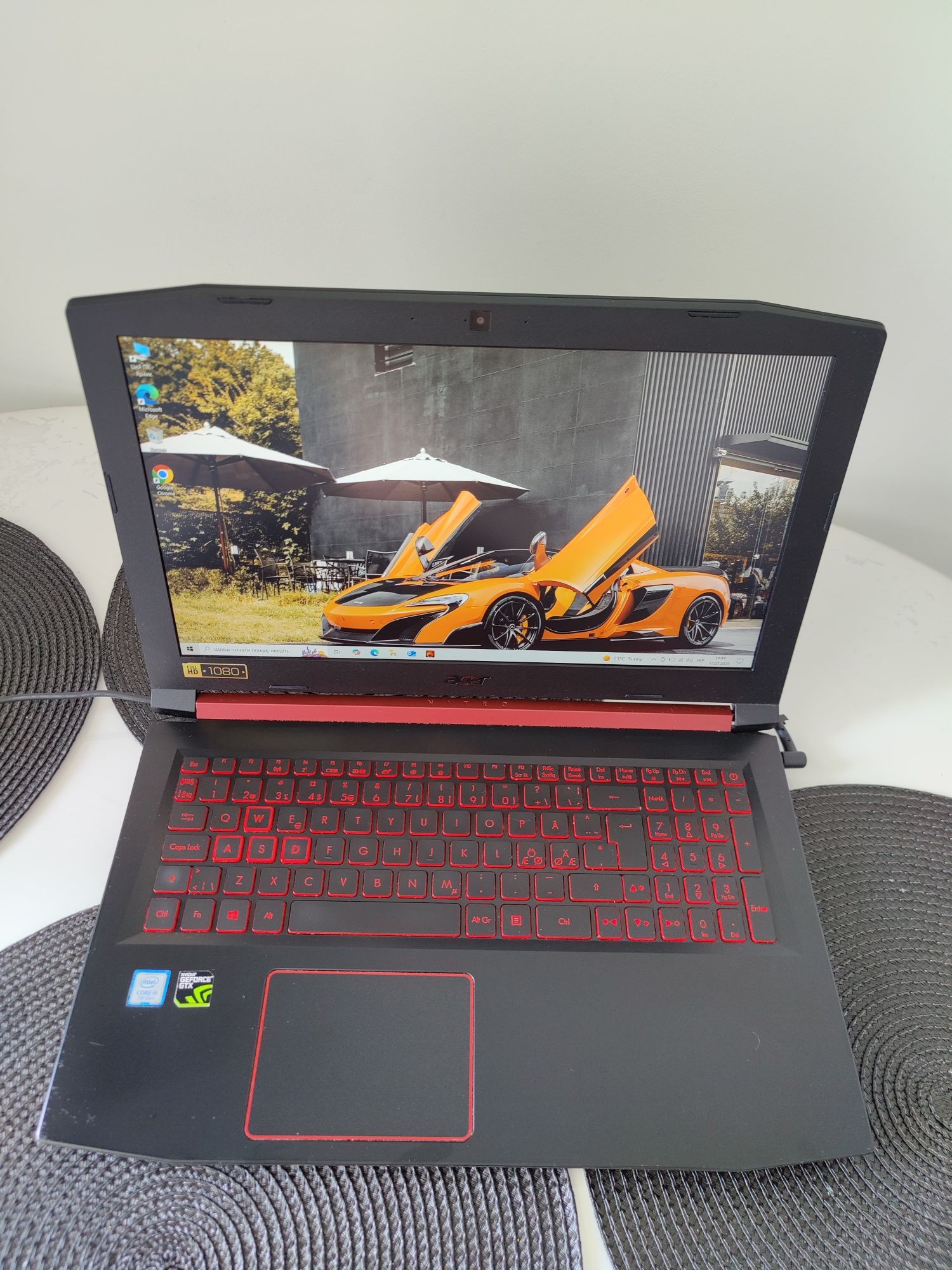 Ігровий ноутбук acer nitro 5 / GTX 1050 ti 4 ГБ /i5 7300HQ/8 ГБ/SSD256