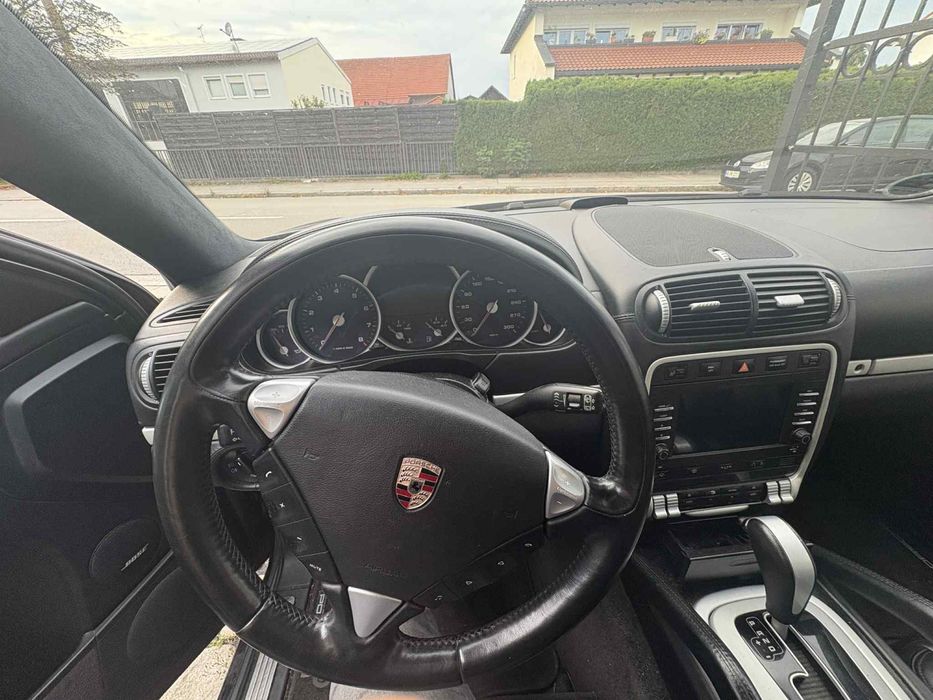 Porsche Cayenne Turbo 4.5 450 km 2006