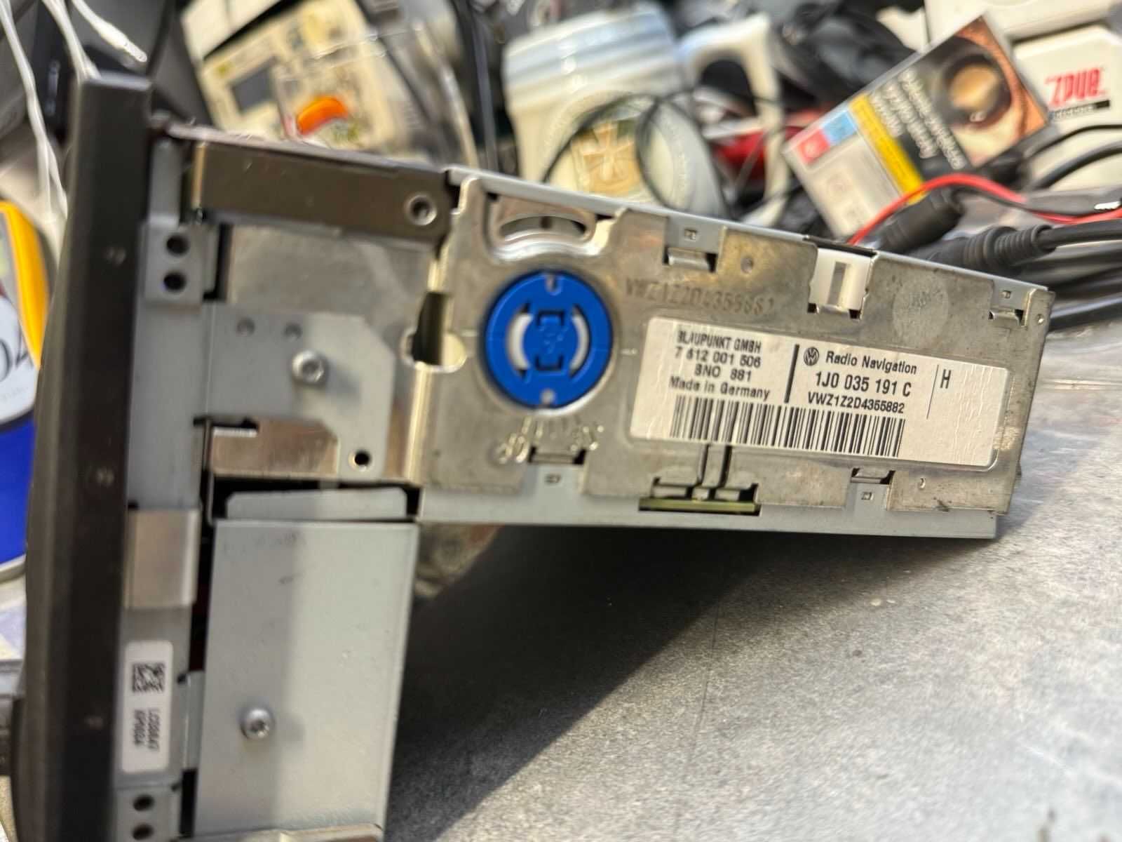Fabryczne Radio CD  NAVI VOLKSWAGEN PASSAT B5 1J00  35191C