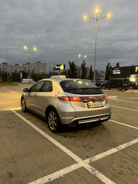 Honda Civic 5d 1,8 Robot