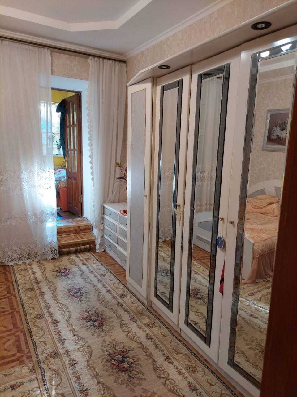 Сдам красивую комнату ЦЕНТР  ул.Троицкая / Осипова