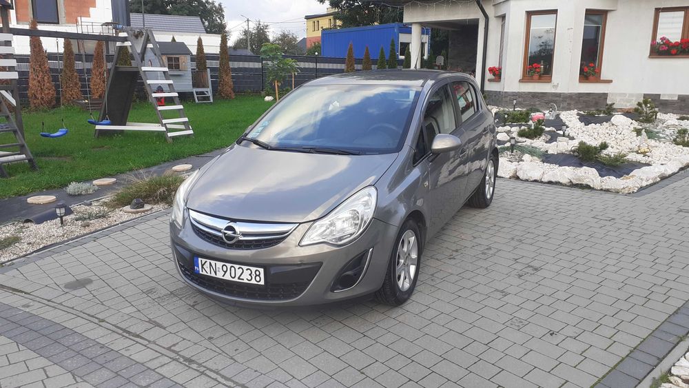 Opel Corsa D lift. Benzyna 1.2 z PL salonu. Oryginał bez rdzy
