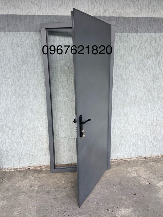 Двері вхідні технічні