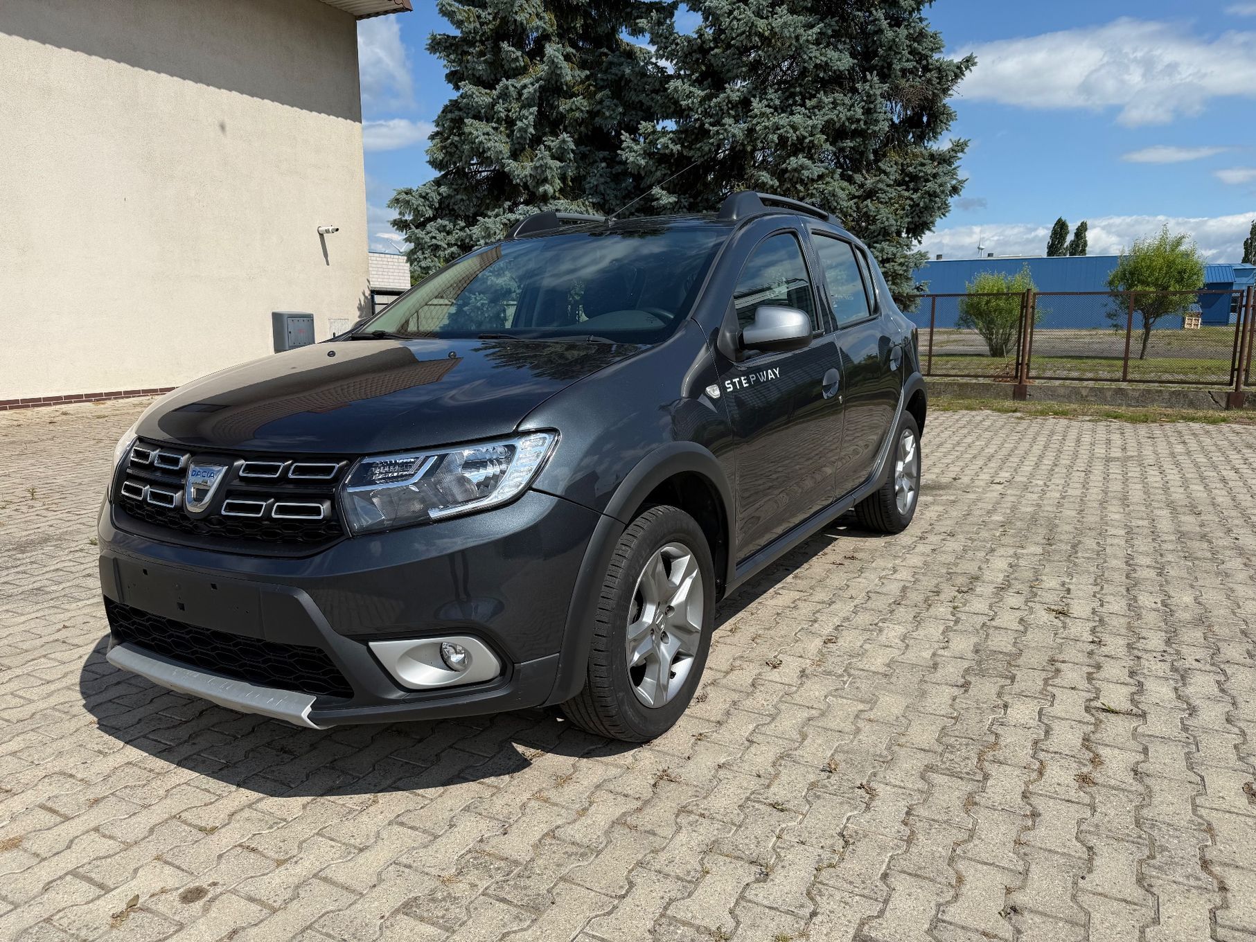 Dacia Sandero Stepway Automat, nawi , mały przenieg, fuul serwis