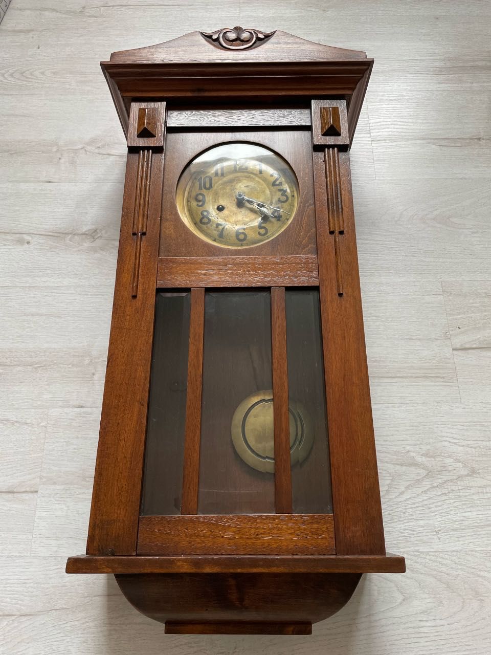 Zegar drewniany z wahadłem Gustav Becker