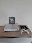 Konsola XBOX ONE 1TB +Pad Gta 5