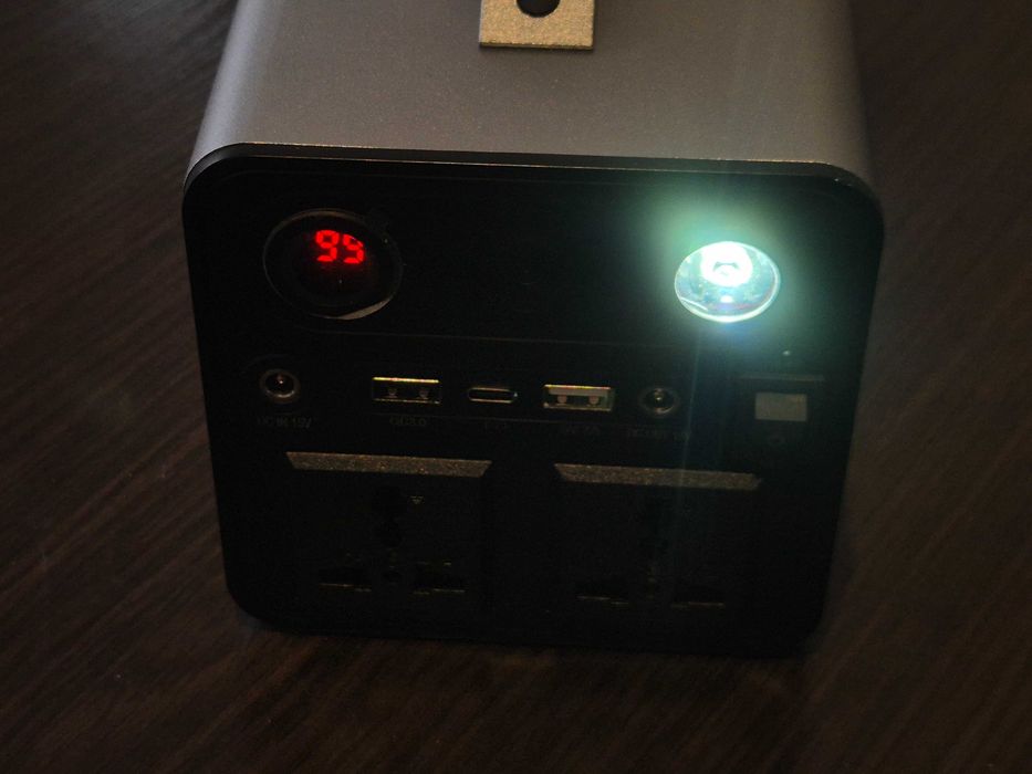 Cонячна станція. Solar generator power station 300w