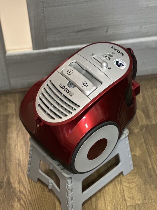 Пилосос Samsung, потужний 1800W без мішків, відмінний стан | Пылесос