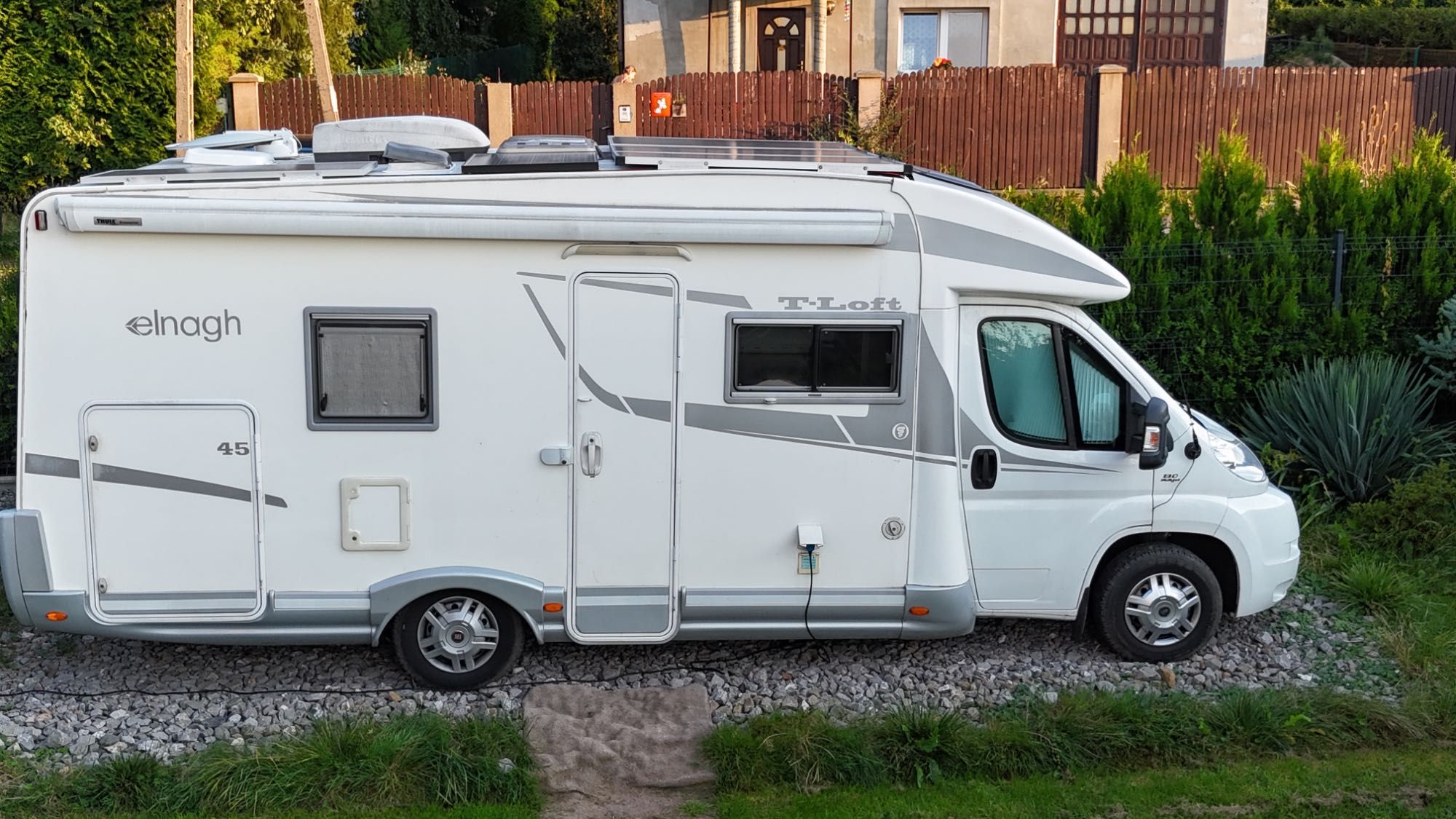 Kamper Elnagh T-Loft 45 – krajowy - przygotowany do wyjazdu