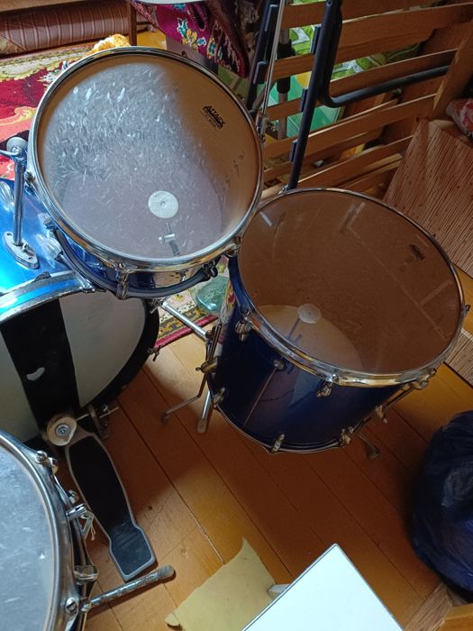 Продам барабани установку Amati