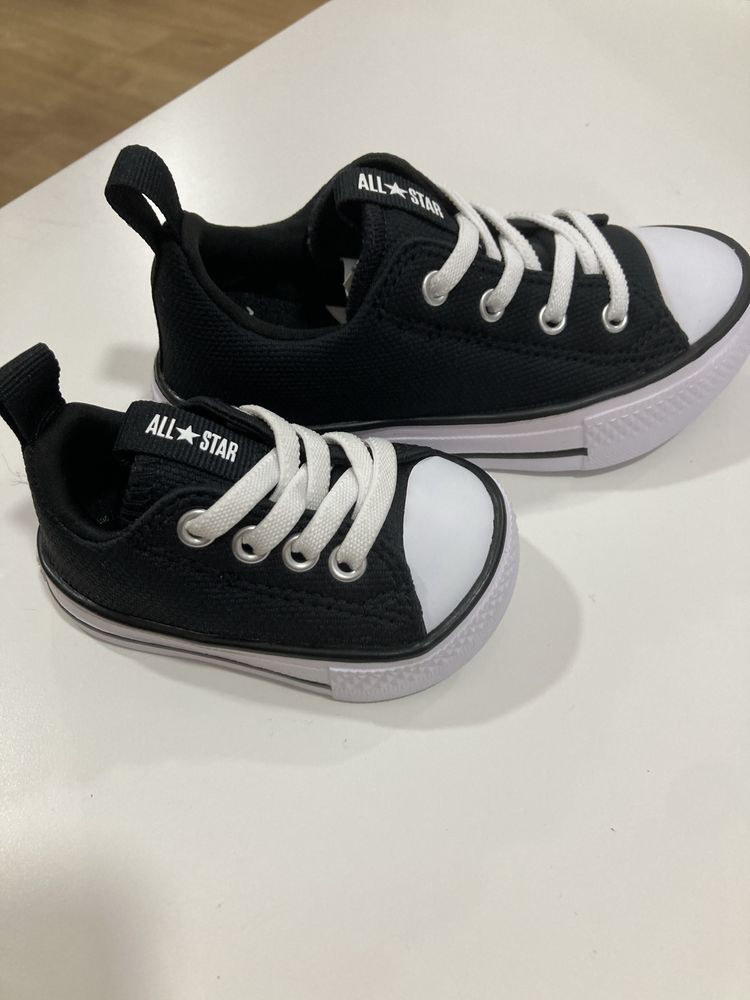 Sapatilhas Converse Pretas tamanho 18 até 26