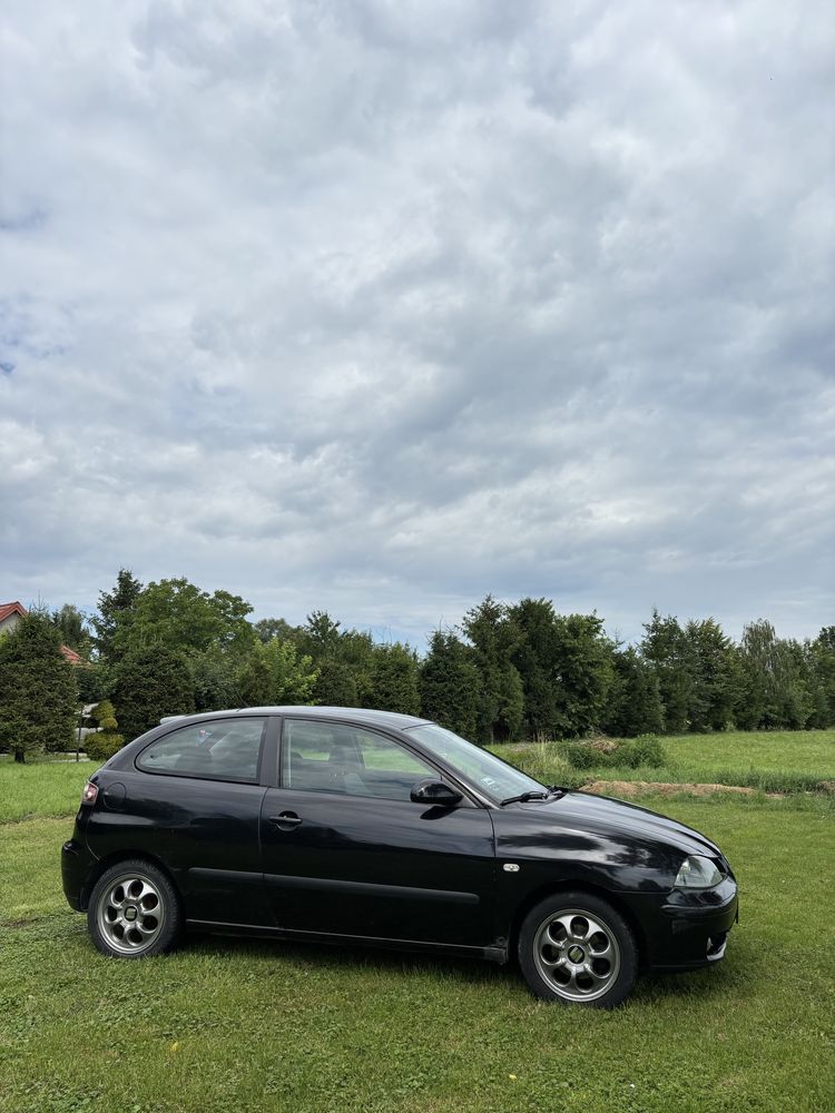 Seat ibiza czarny 2006