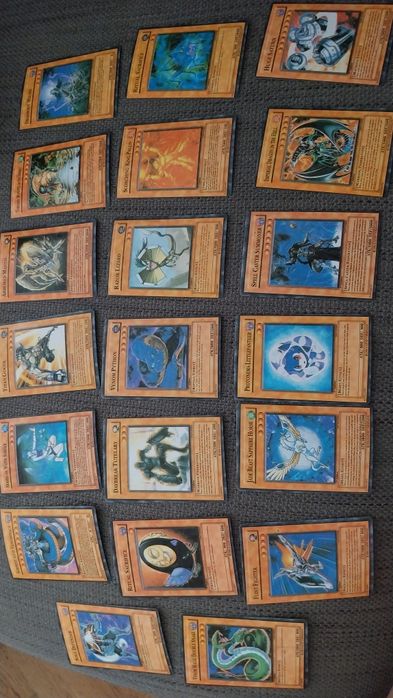 Cartas Yu-Gi-Oh! para coleção