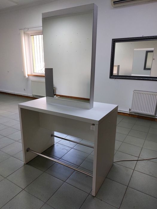 Перукарське двохстороннє робоче місце