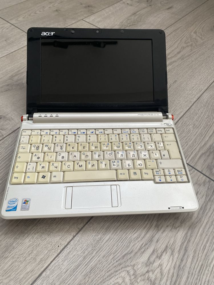 Нетбук Acer Aspire One Model ZG5
