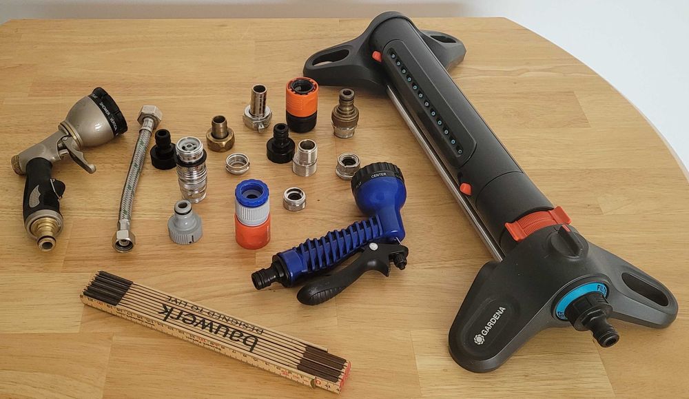 Vendo material de jardim para mangueira e regar