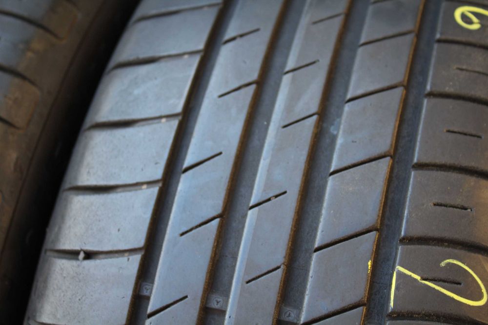 205 55 r17 Goodyear  Efficentgrip Performance