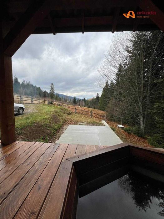 Продаж земельної ділянки з котеджем в Микуличині 53 сот.