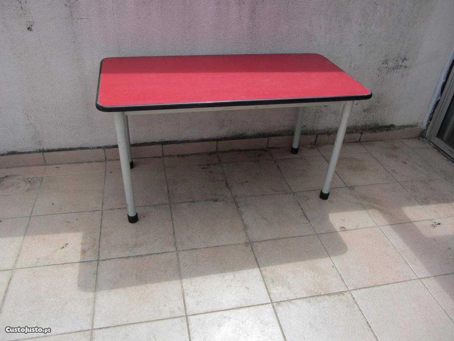 Mesas e Cadeiras de Infantário