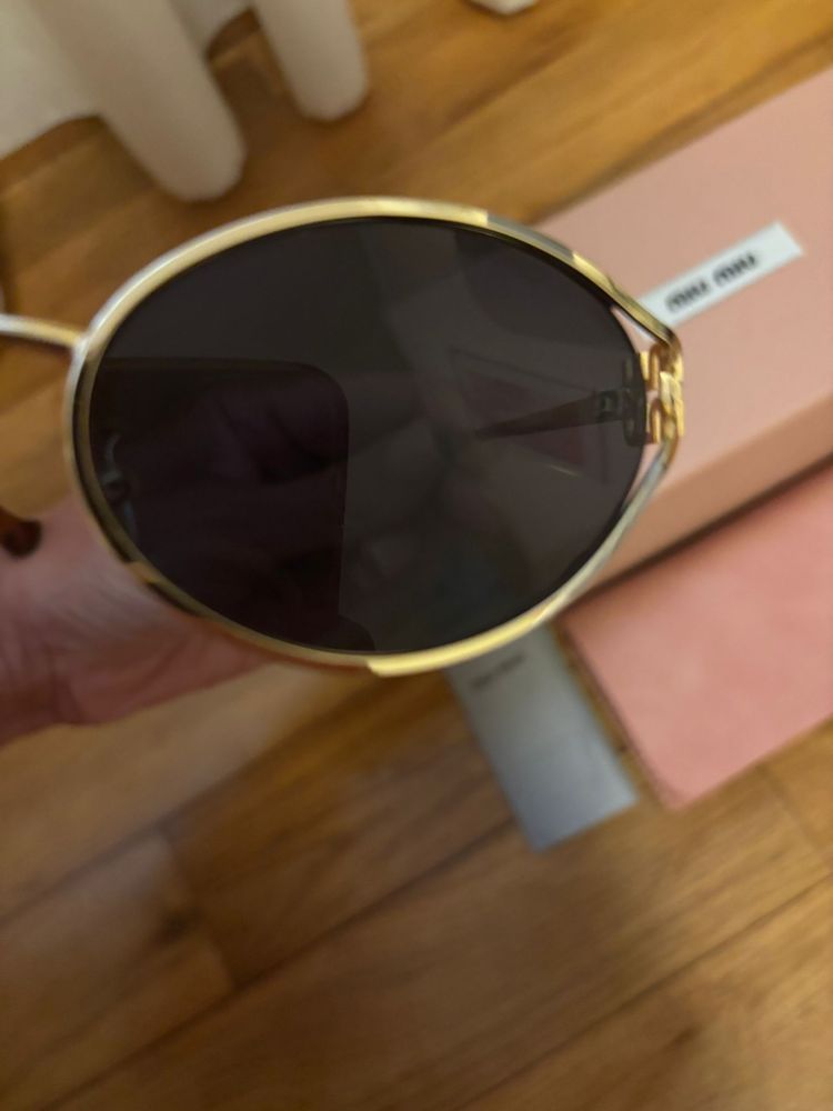 Oculos sol miu miu