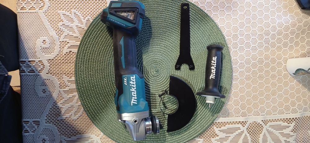 Szlifierka kątowa Makita 125 na baterie DGA504 18V