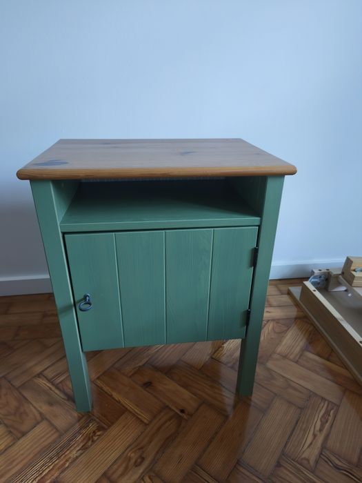 Mesa de apoio (cómoda) - Madeira maciça