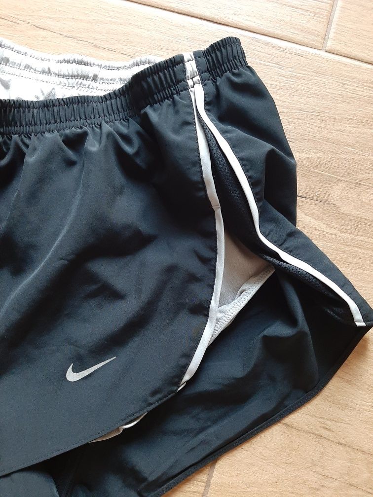 Spodenki sportowe nike dri fit L