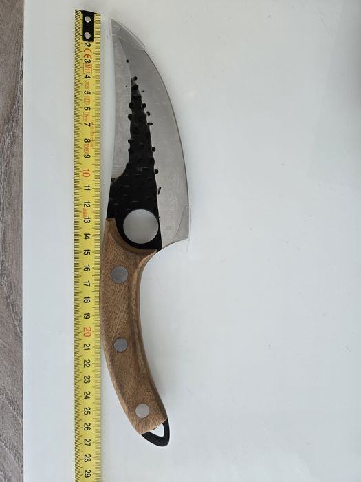 Nóż uniwersalny do kuchni i na wypady