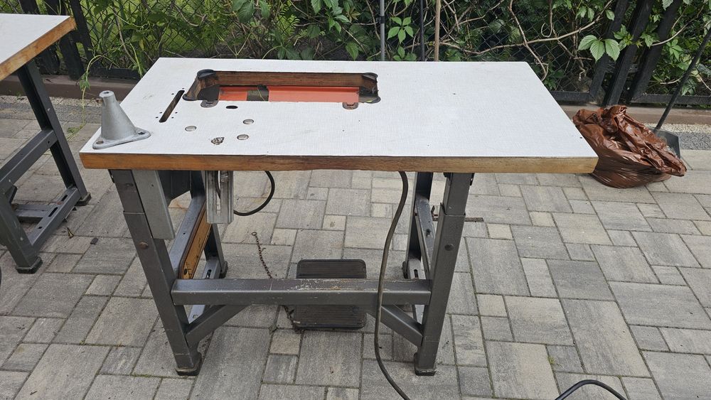Stalowe nogi, stół do maszyny do szycia,