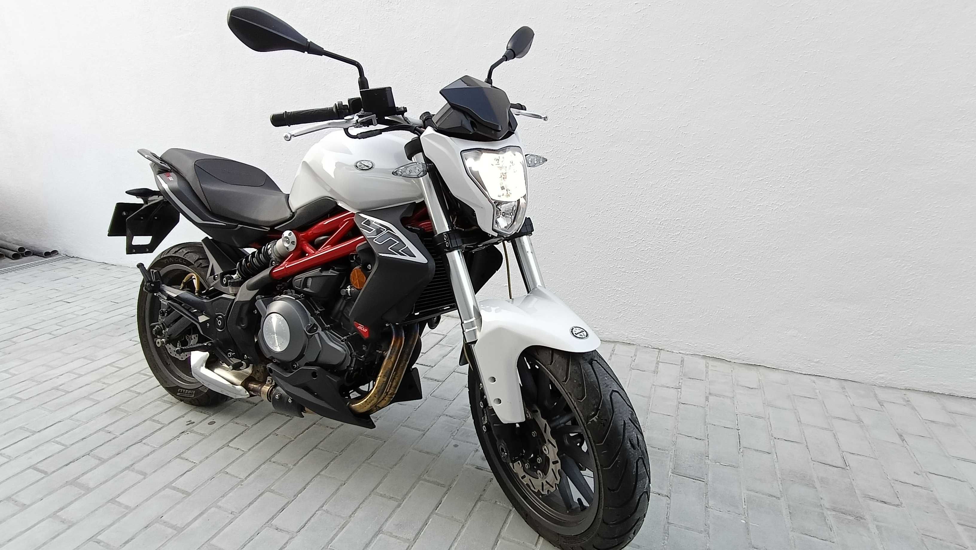 Mota Benelli bn 302