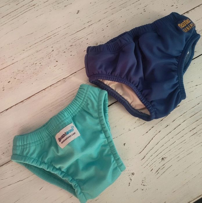 Buty kąpielowe, pieluszka kąpielowa, majteczki kąpielowe