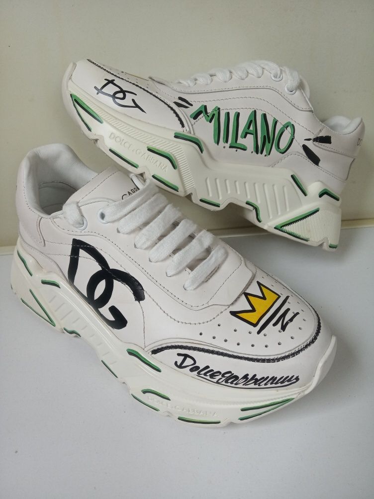 37 Dolce & Gabbana Daymaster