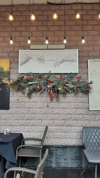 Декоратор оформление витрин и фотозоны