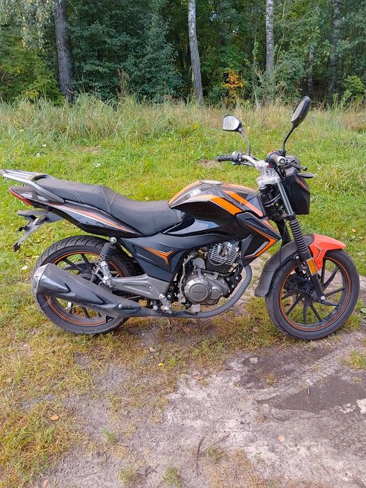 Продам спарк 36 в хорошо у стані