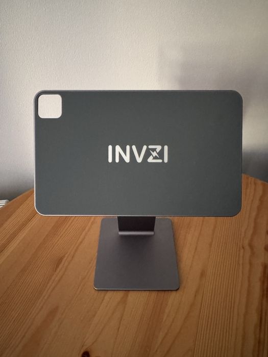 Podstawka magnetyczna INVZI do iPada