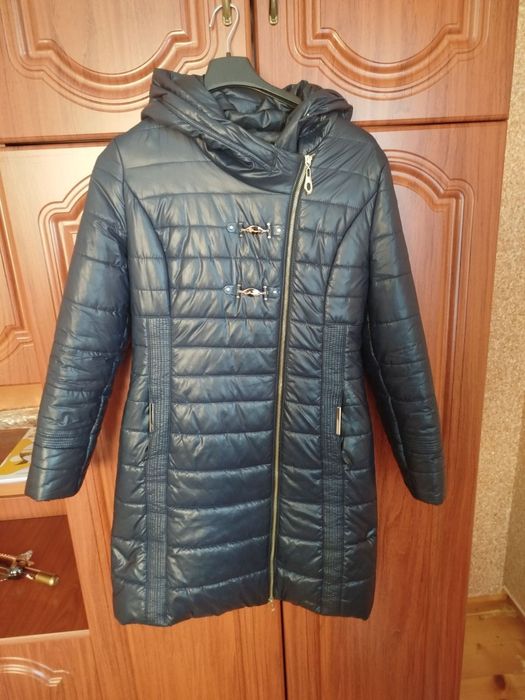 Жіноча куртка плащ пуховик 46 р