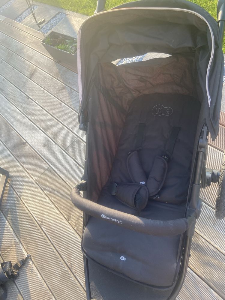 Wozek spacerowy Helsi czarny kinderkraft