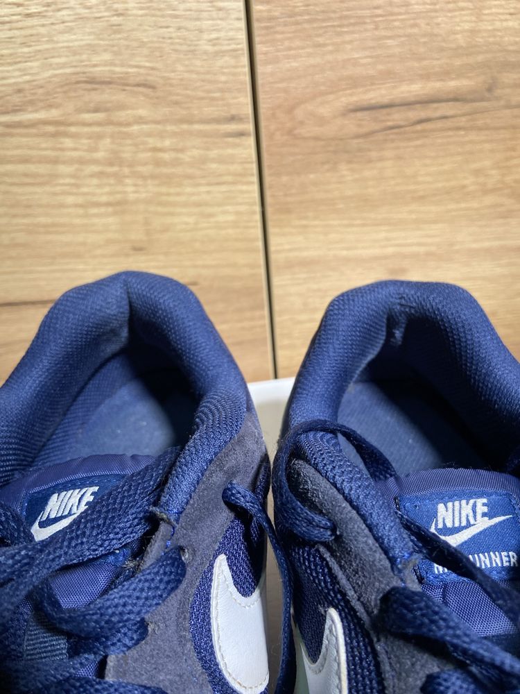 Чоловічі кросівки Nike Md Runner 2