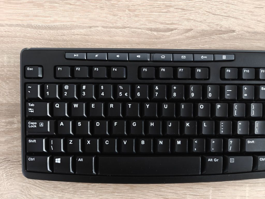 Zestaw Logitech MK270 Klawiatura + Myszka bezprzewodowa Nowy