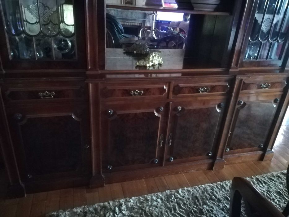mobília sala de Jantar em nogueira maciça (oportunidade)