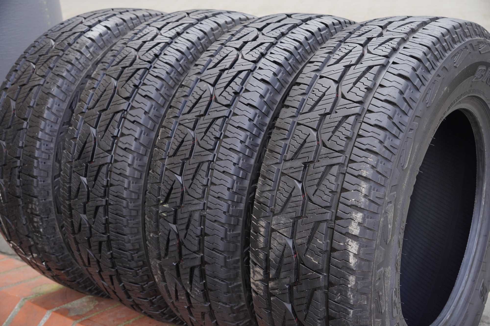 Opony Terenowe Bridgestone Dueler 255/70R18 A/T