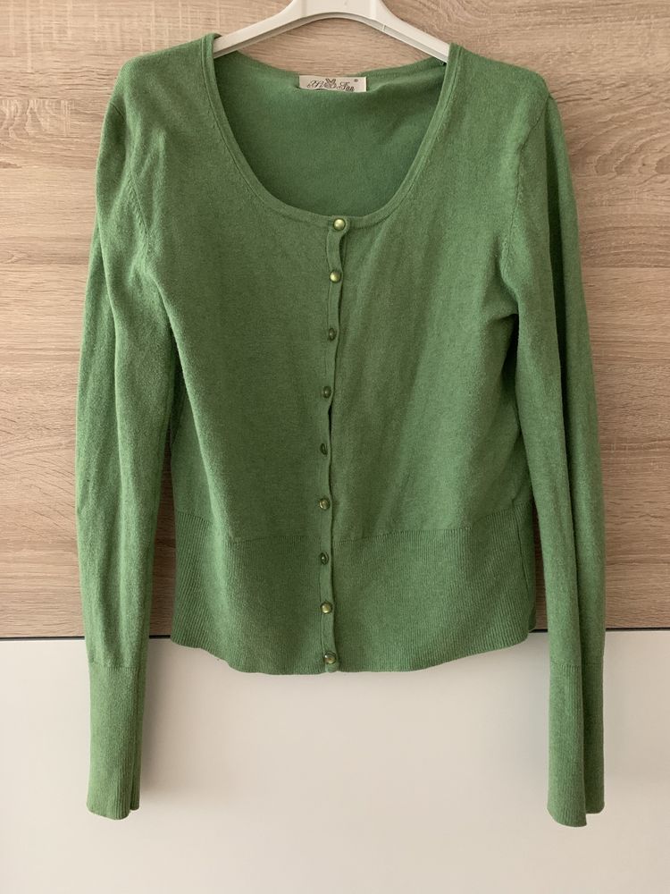 Zielony rozpinany sweter M