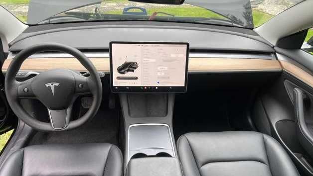 Tesla Model 3 2020