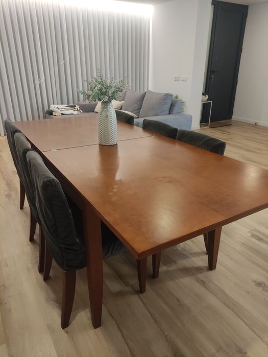 Mesa de jantar extensível e 6 cadeiras