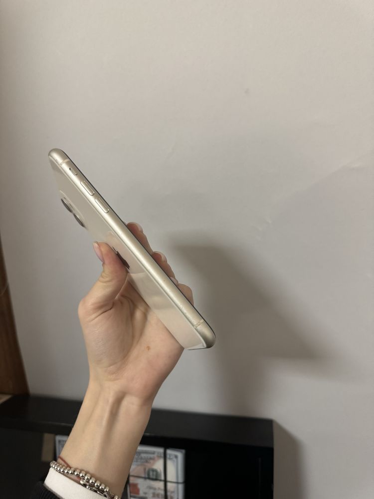 Used IPHONE 11 128 White Neverlock Костюшка,5 grand_apple