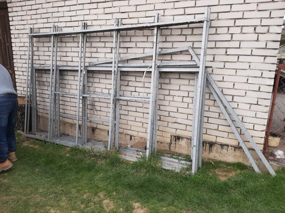 Sprzedam konstrukcjie stalową ocynkowaną na szklarnie 6x3